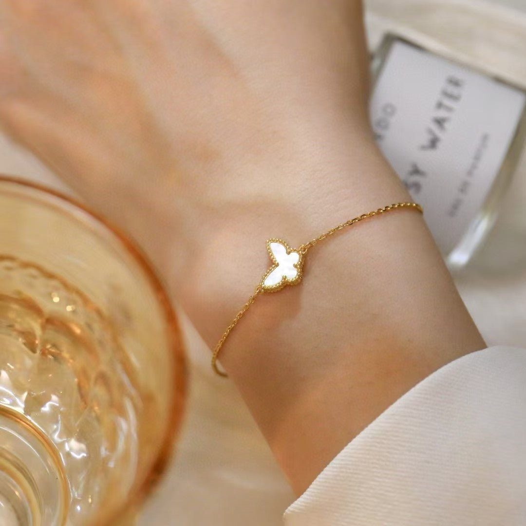 [Elitejewels]バタフライ ダークモップ バタフライ ブレスレット