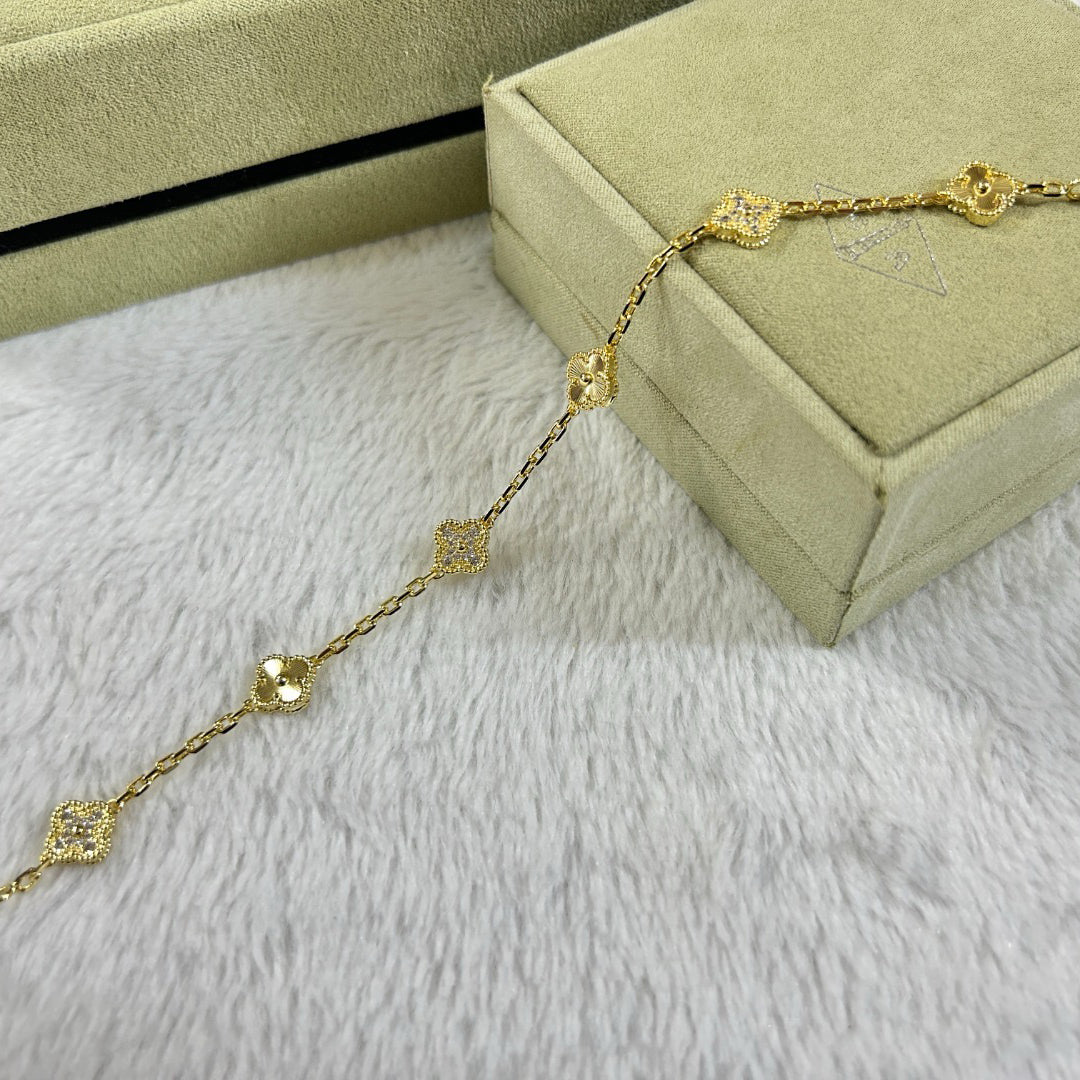 [Elitejewels]CLOVER 6 MOTIF DIAMOND LASER BRACELET