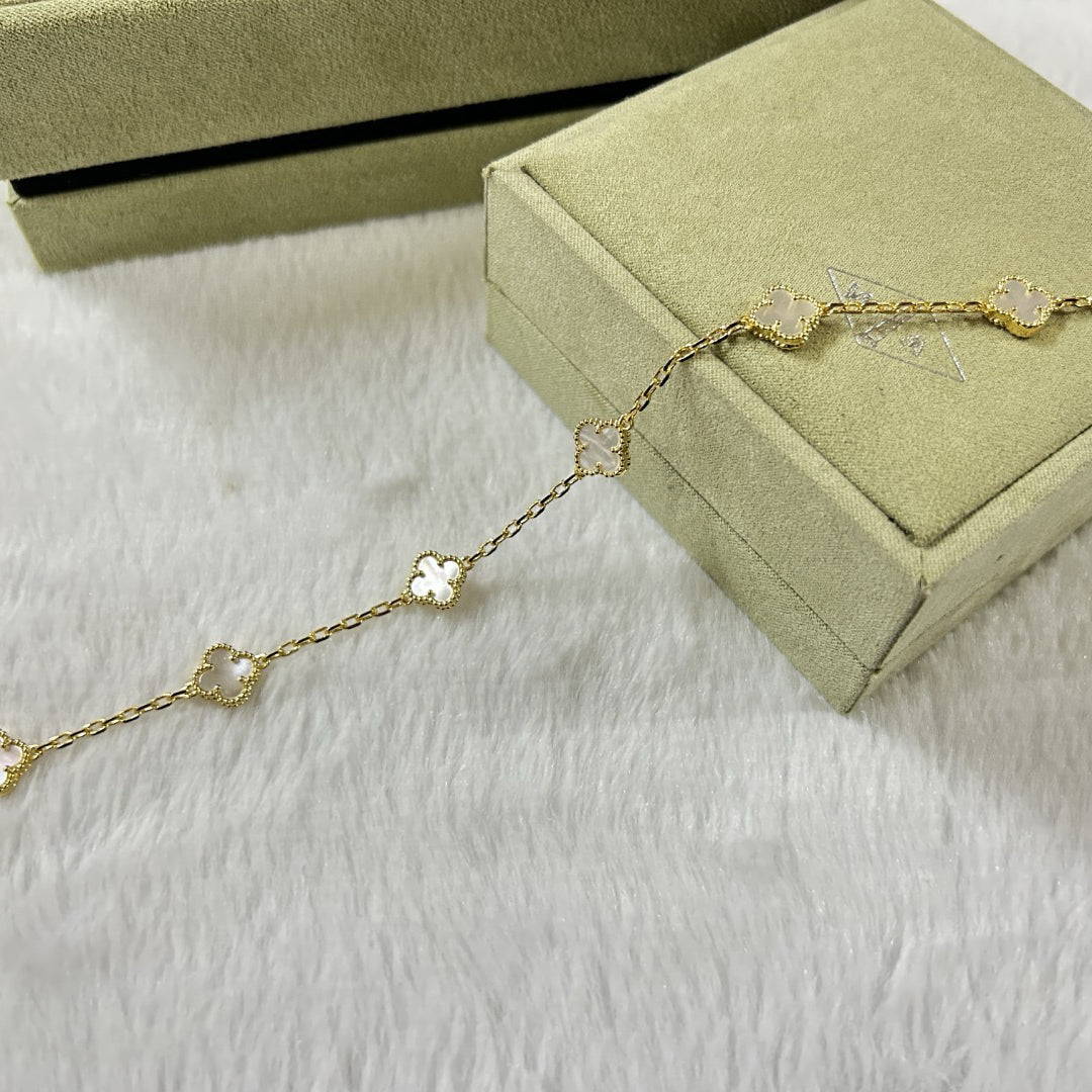 [Elitejewels]CLOVER 6 MOTIF WHITE MOP BRACELET