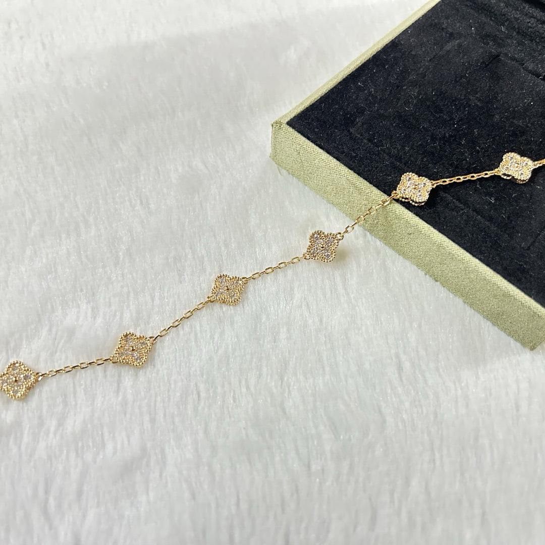 [Elitejewels]CLOVER 6 MOTIF DIAMOND BRACELET