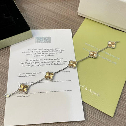 [Elitejewels]CLOVER  5 MOTIFS  CHRISTMAS LIMITED EDITION BRACELET