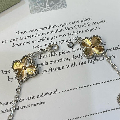 [Elitejewels]CLOVER  5 MOTIFS  CHRISTMAS LIMITED EDITION BRACELET